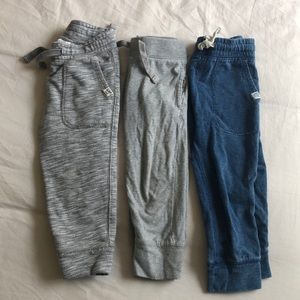 3 Gap joggers/sweatpants